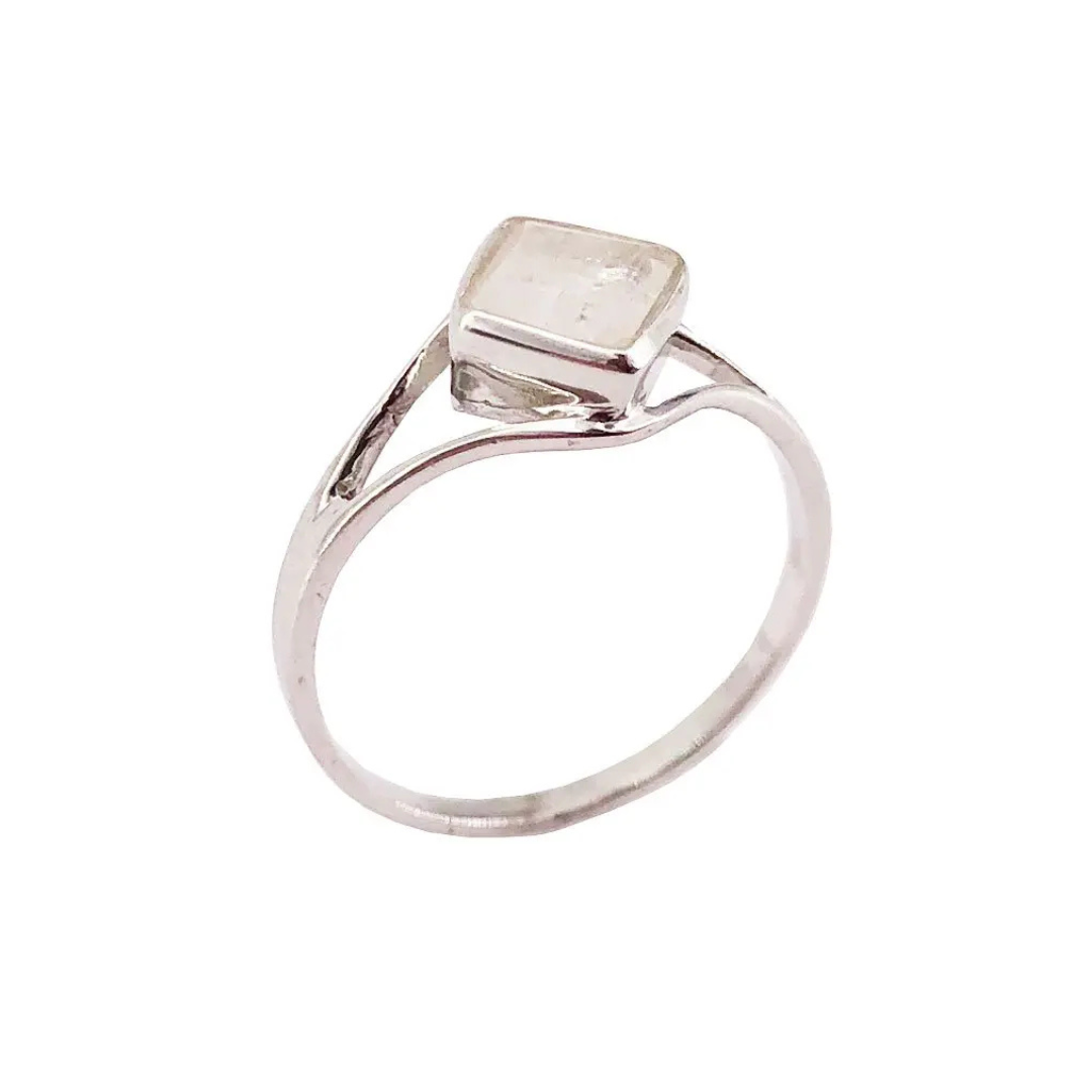 Elisabeth Moonstone Ring