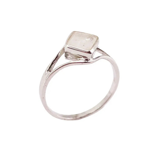 Elisabeth Moonstone Ring